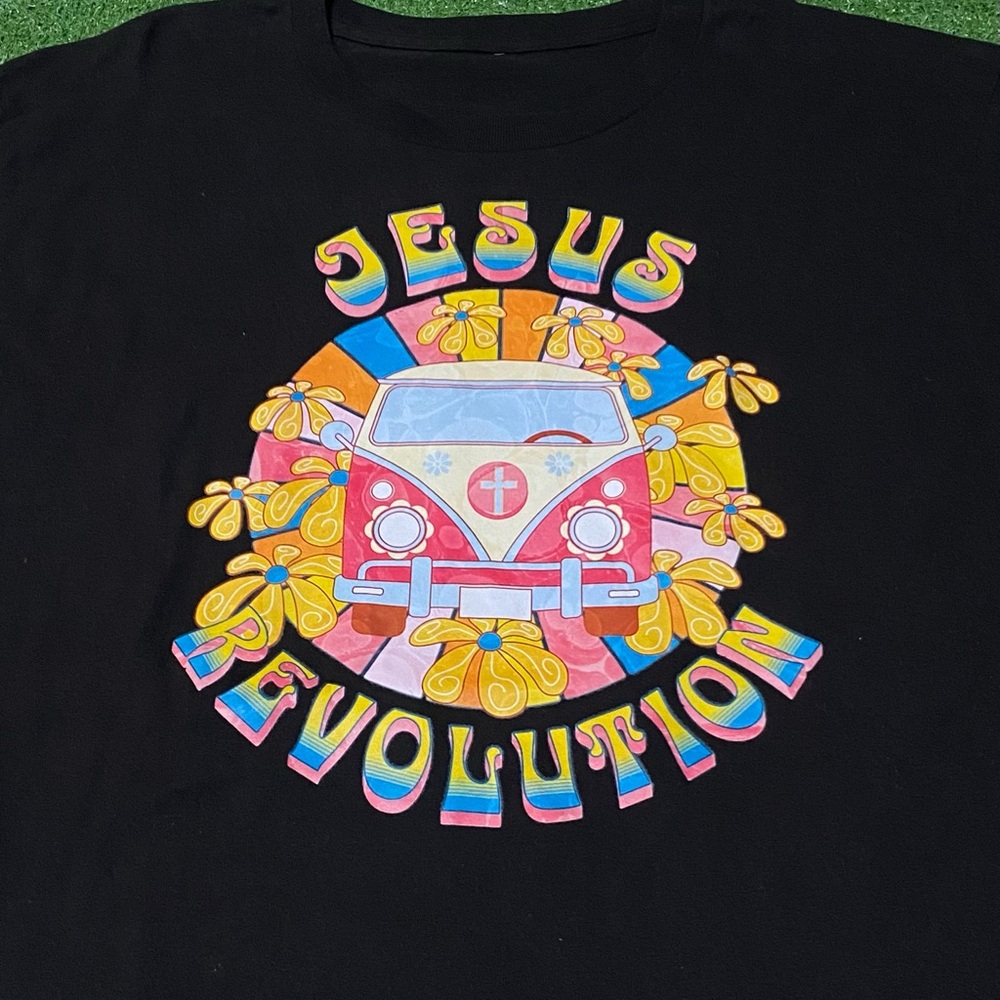 Jesus Revolution Movie Promo T-Shirt Black 70s Retro Hippie Van Graphic Large